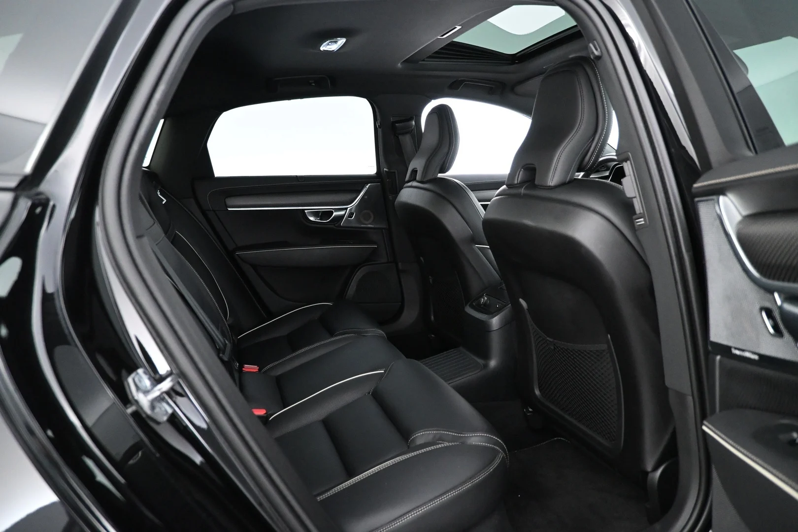 Car Image - STT4Vpdr0O9d0rA4ruG4g