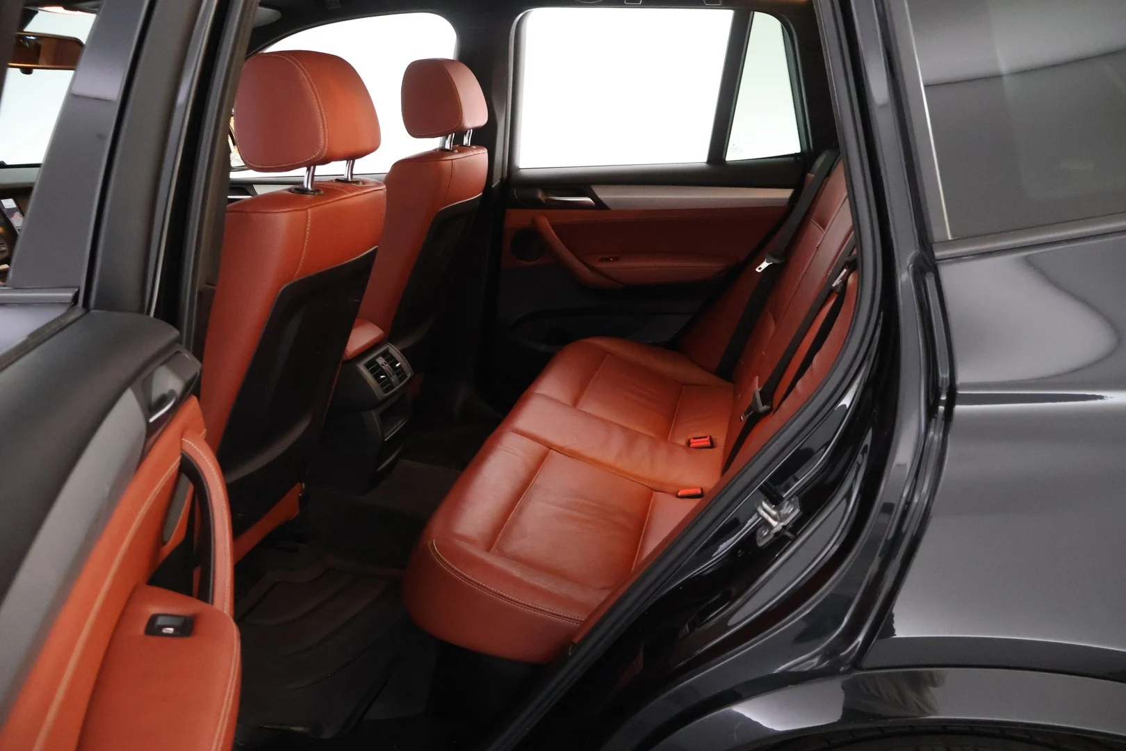 Car Image - 5KRbYWkxb8sapTJ9hKKA89