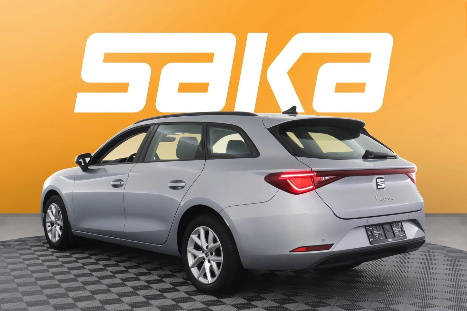 Car Image - 6AbqZGsTMTA8fTOLOS6JeK