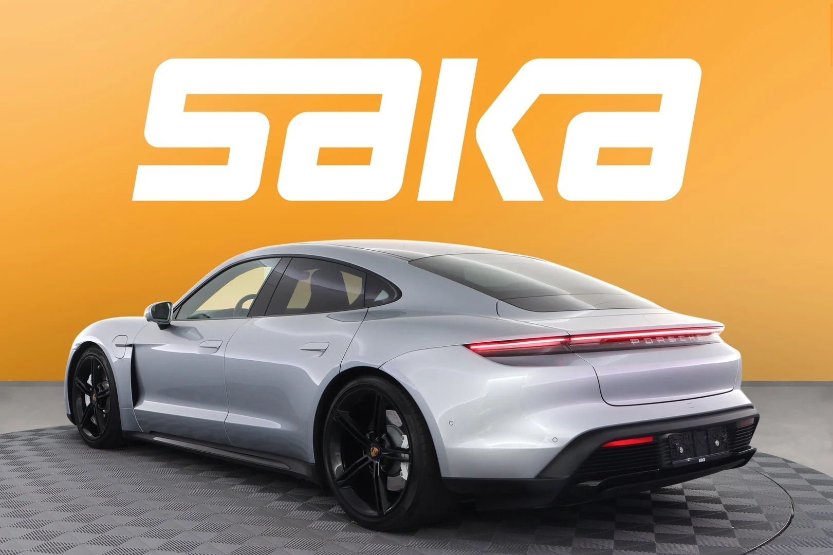 Car Image - 7cZI9Mb7j3LEstyVEqsA4d