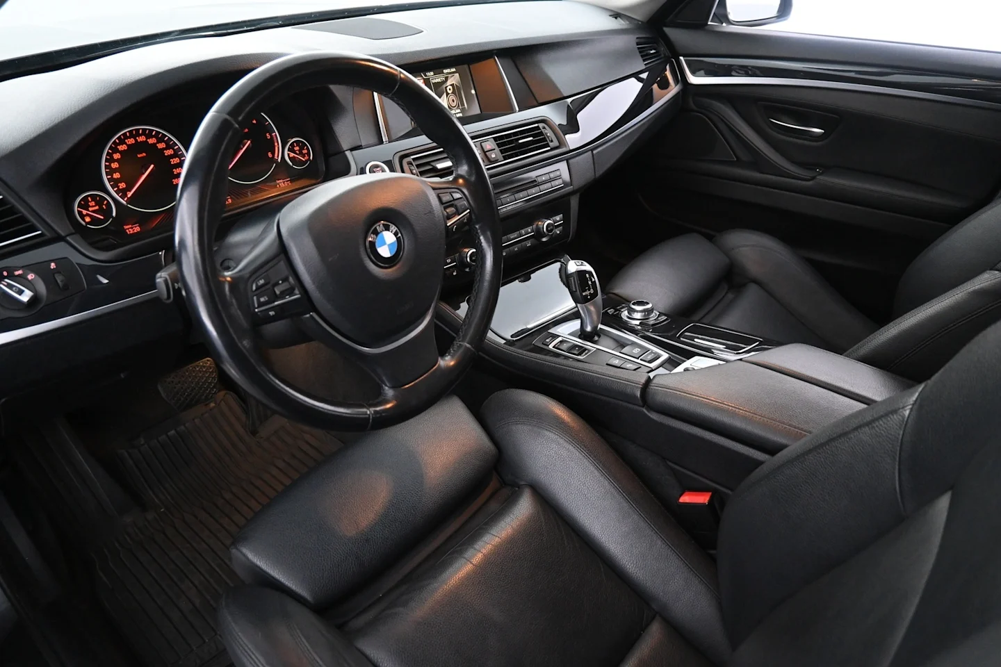 Car Image - 6wUFGOt0gds5QKw59FdHY