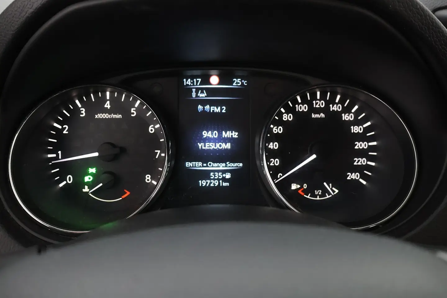 Car Image - 7l2MUxzMMZWmWiRGr6okj6
