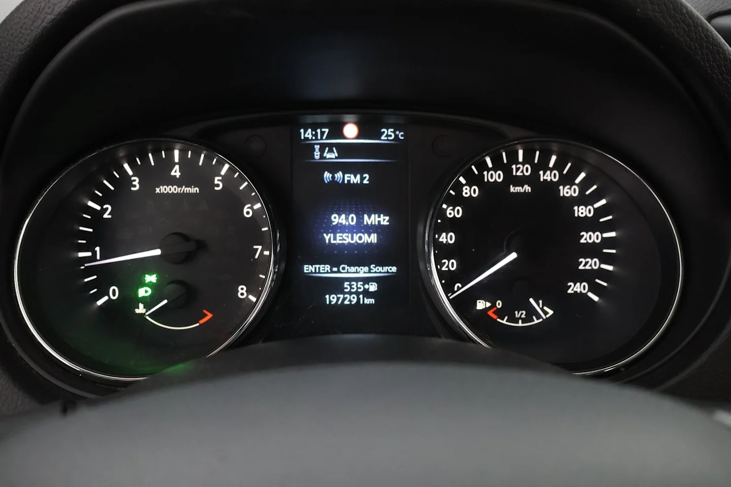 Car Image - 7l2MUxzMMZWmWiRGr6okj6