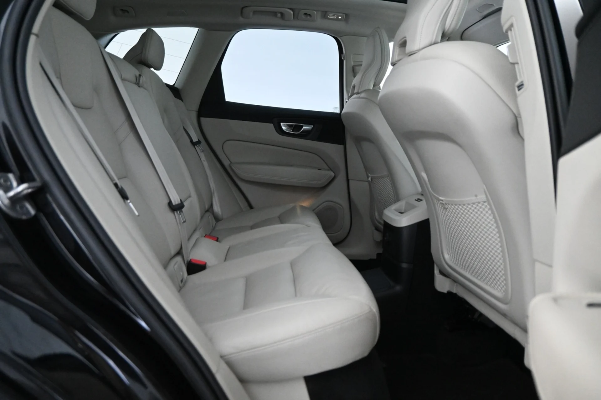 Car Image - 7a5zLtSxtKcNFXMUjS6bh9