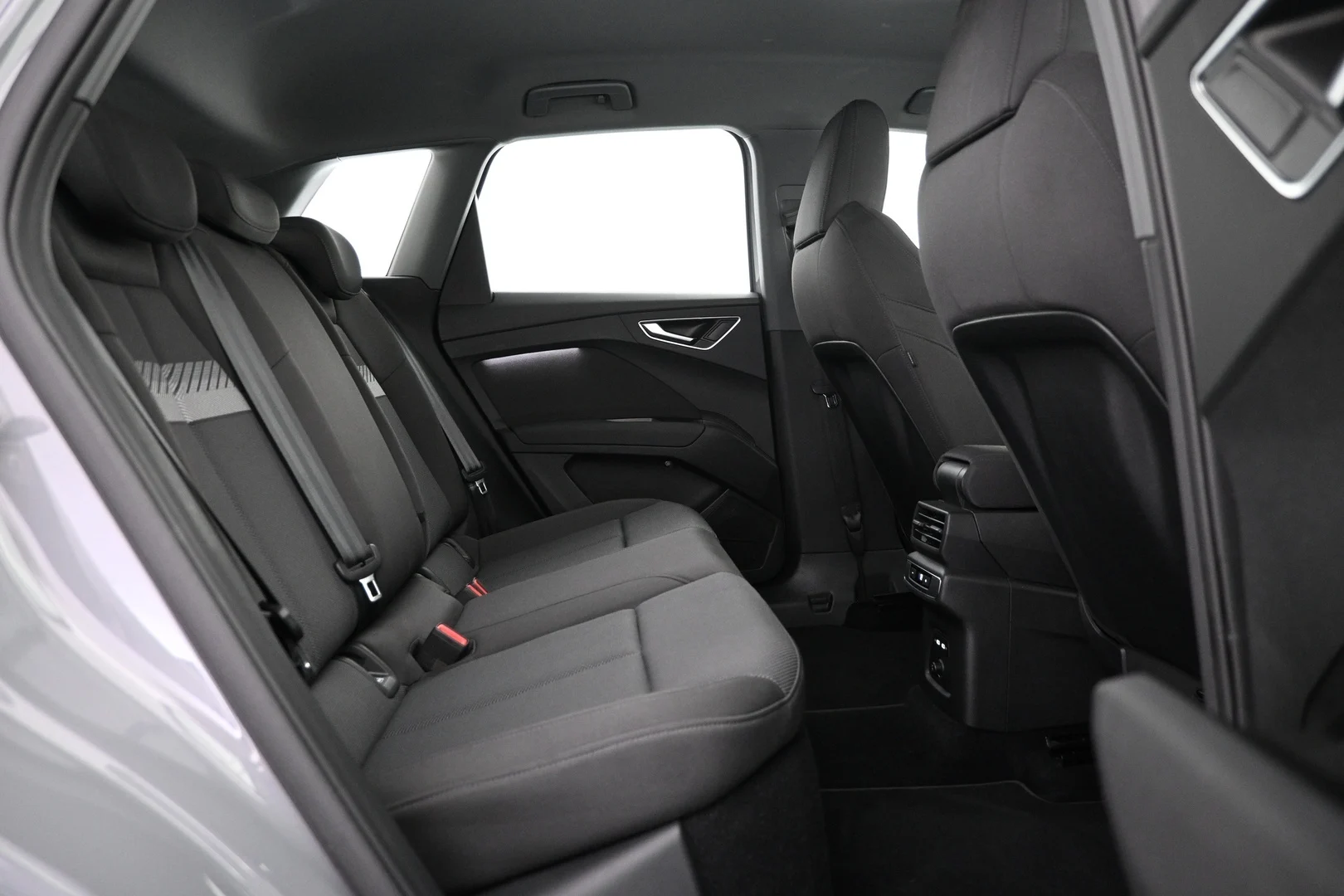 Car Image - 4NddPsttgh9SvW8kLyX8t1