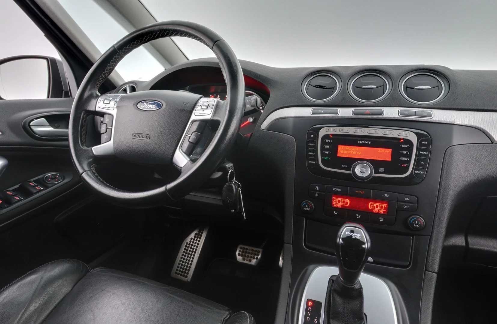 Car Image - 2cNQ7mdBQmKum51xKXoVMH