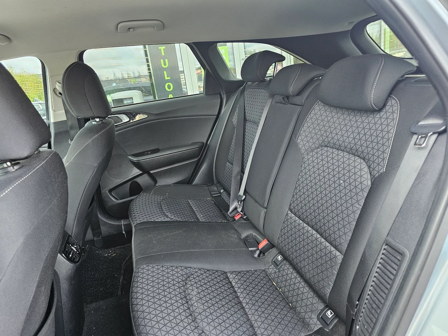 Car Image - 65DWi4d20AolgBGp98MPV6