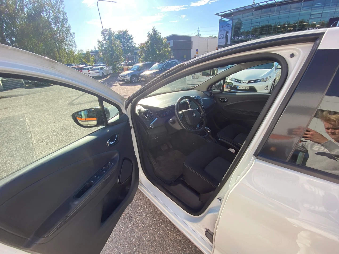 Car Image - 7HOSzi1DNrY3Nnvl9pP1m