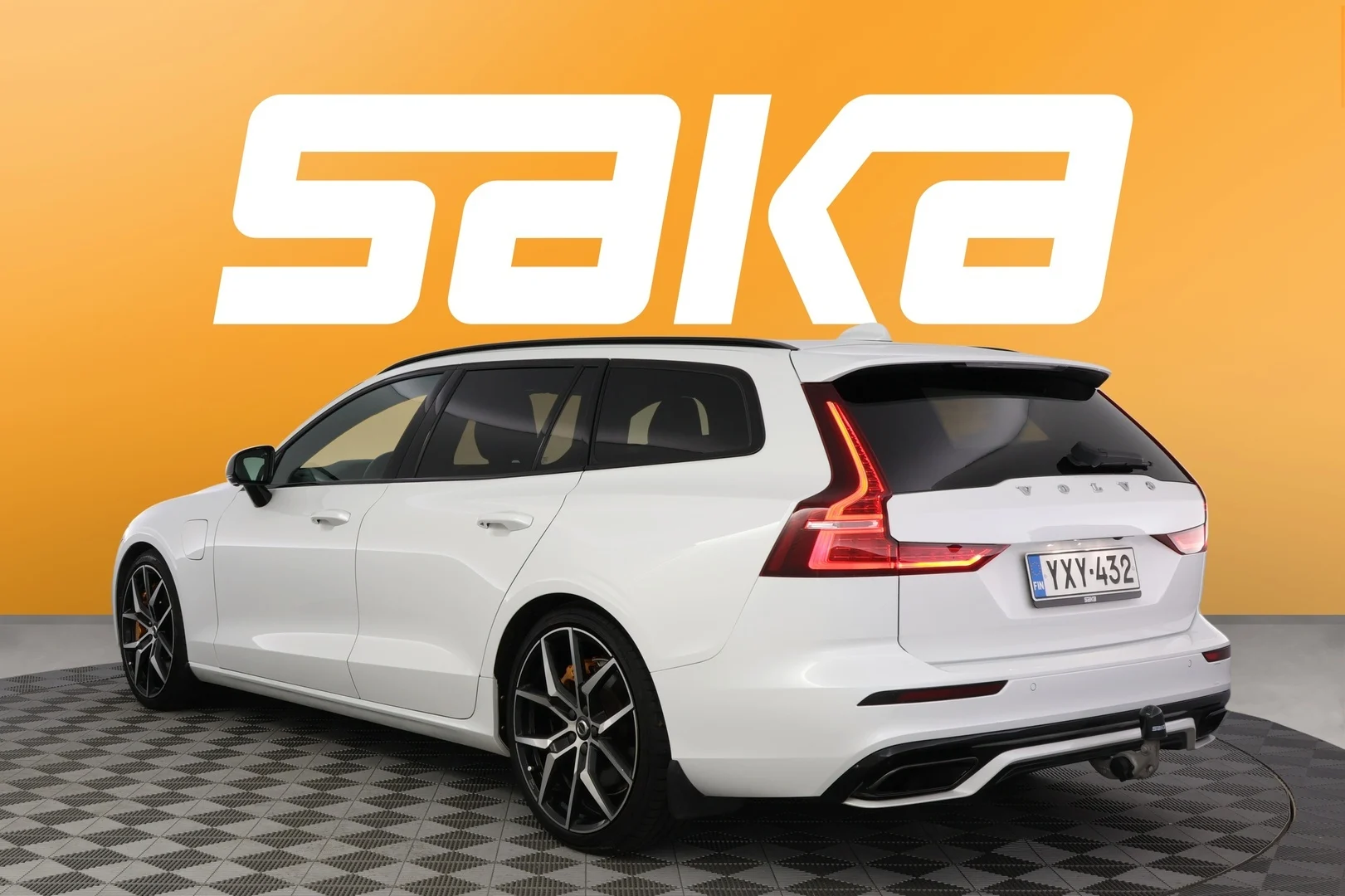 Car Image - 3bzAmxaplGNzHkvYxAyWv3