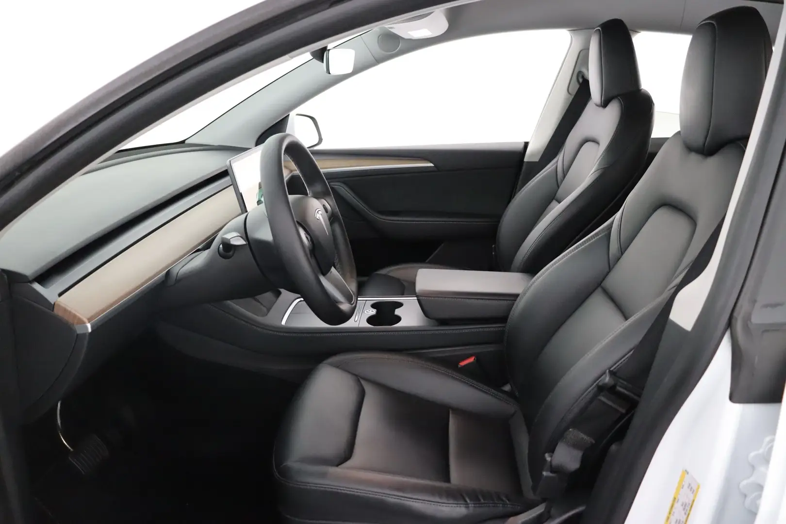 Car Image - 2DE8cU90u7044xw7ZHEvUZ