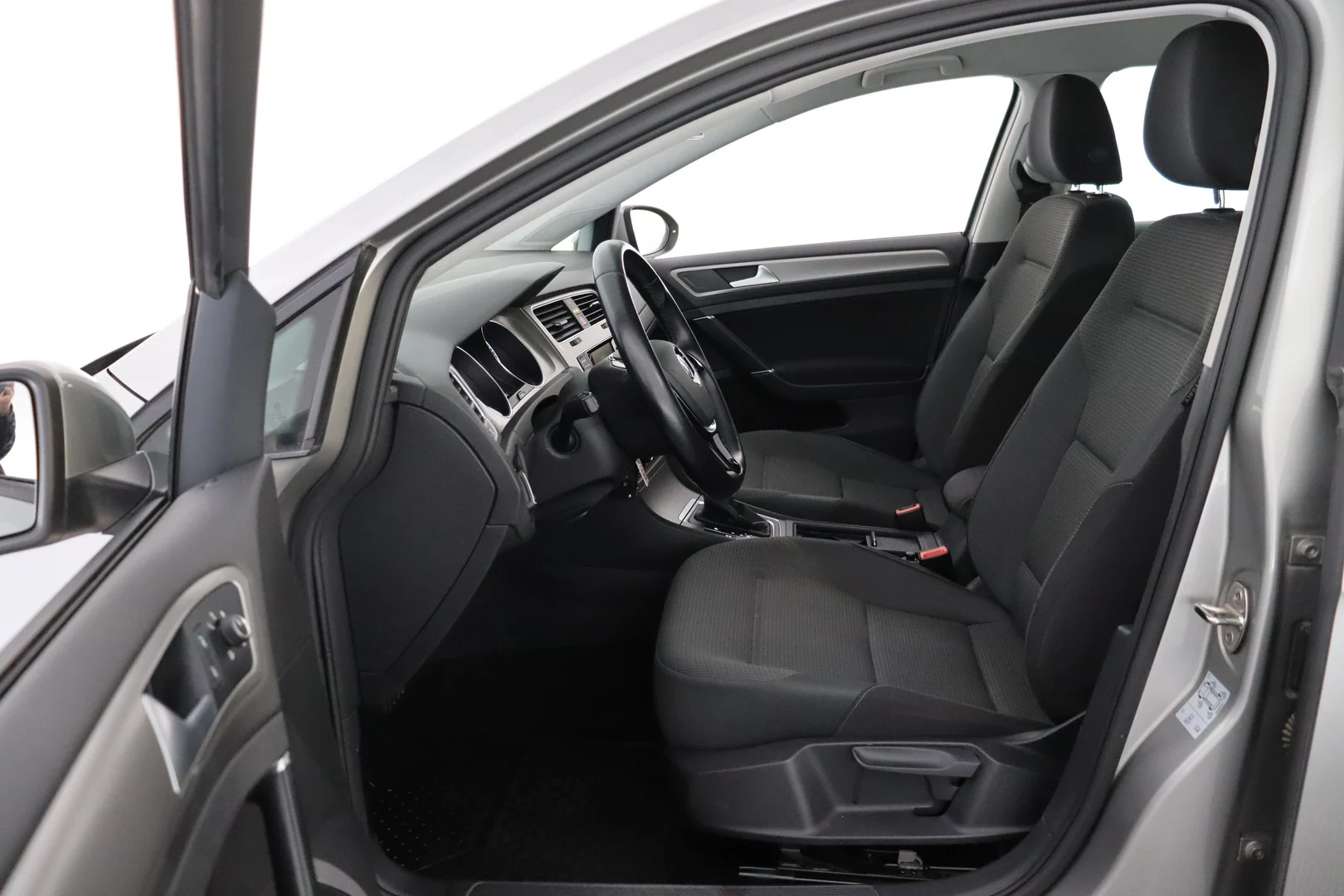 Car Image - 3FR4SZMrhR5EoCoQ1NvX2T