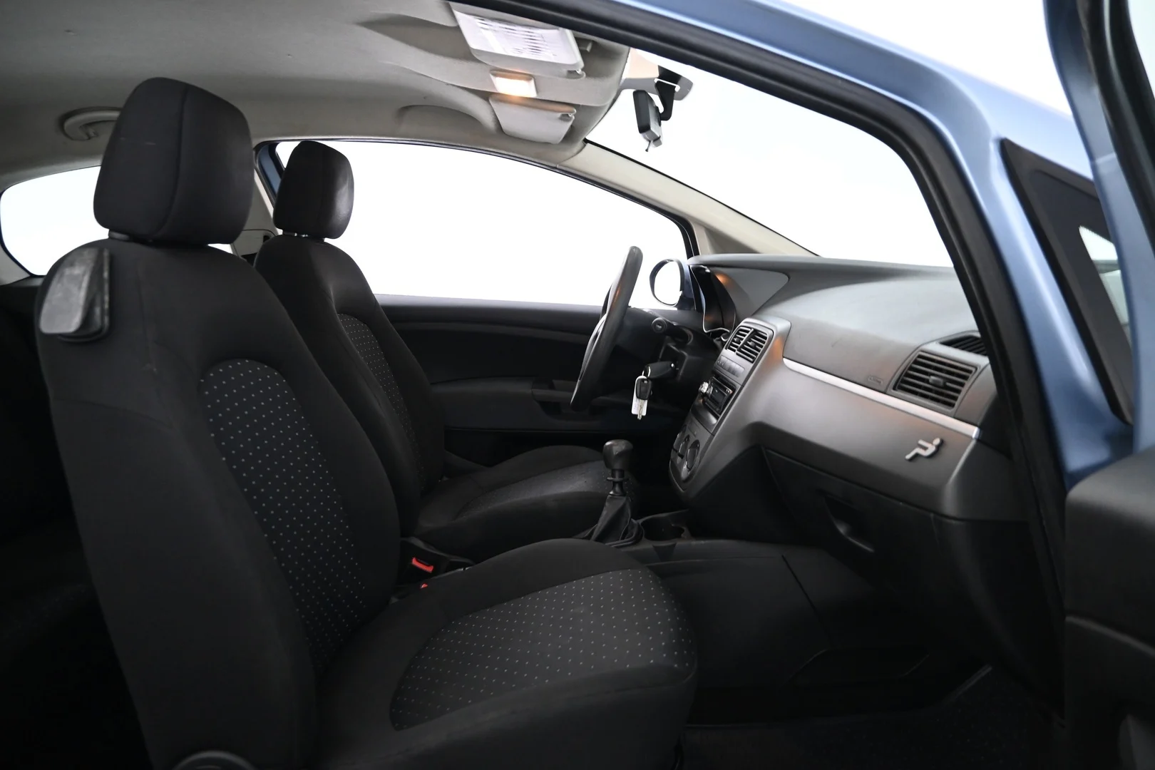 Car Image - hqchFqEWDr4y9OAA9zgFs