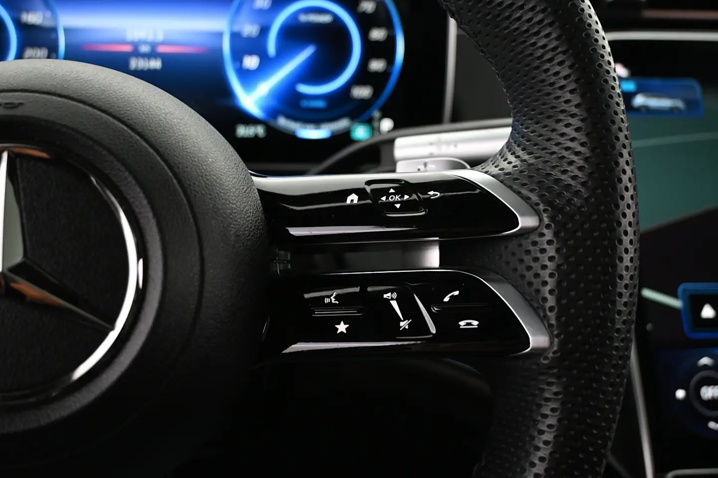 Car Image - 4RorU9ZaAf0BtpXrDwk39p
