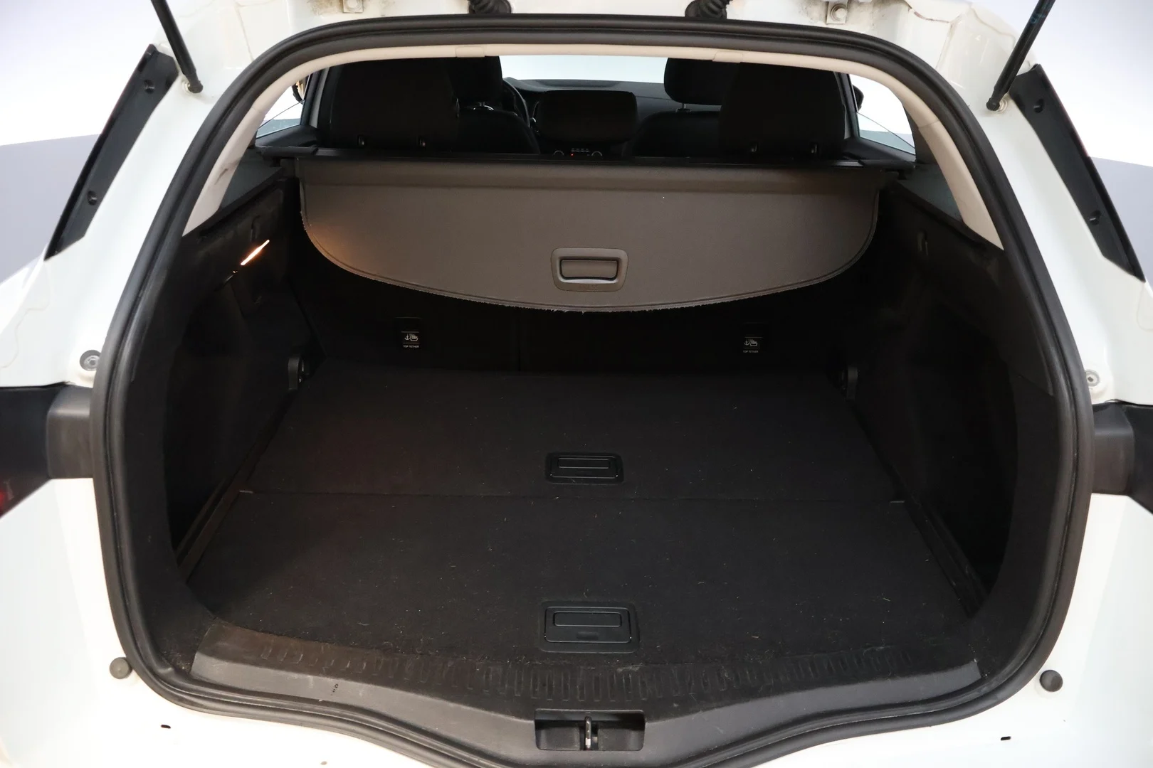 Car Image - 7GdZMZohnVkZClbqkcKPQt
