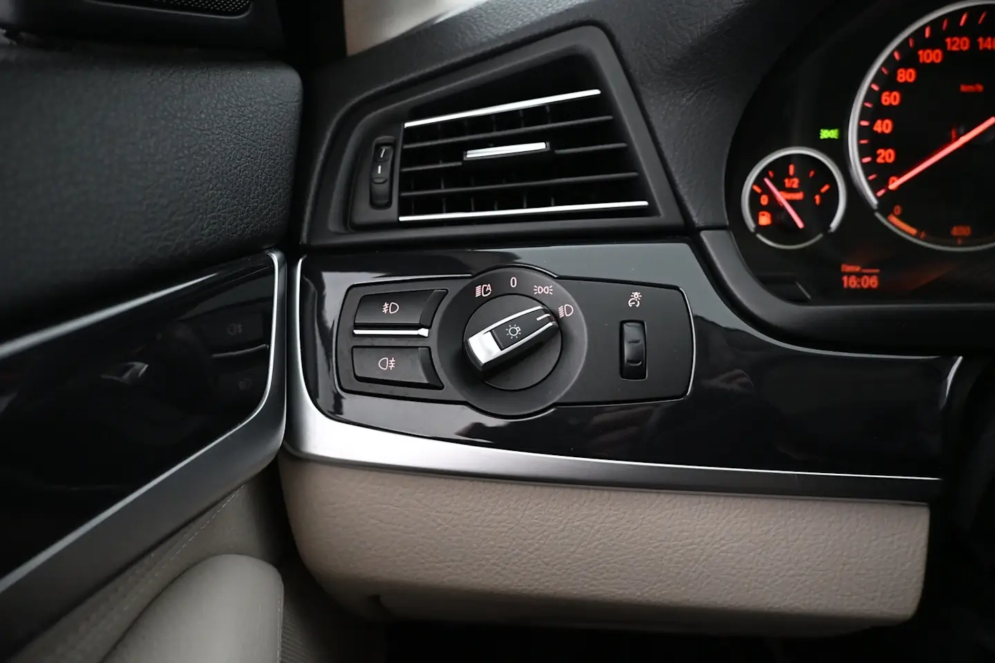 Car Image - 2pIdBi61X9WtlPhzg7fHk8