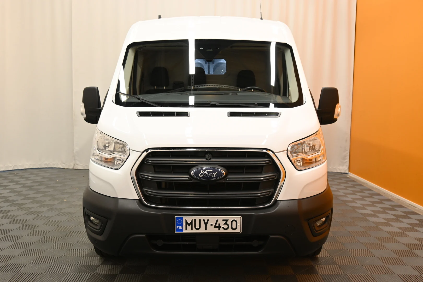 Car Image - 62iG7wTBAmuXmJHlJuNAU4