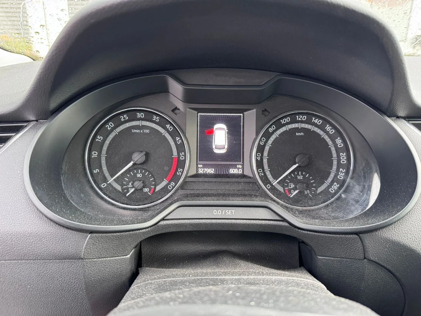 Car Image - 49YOZb3wDghqZjPTQPLRjT