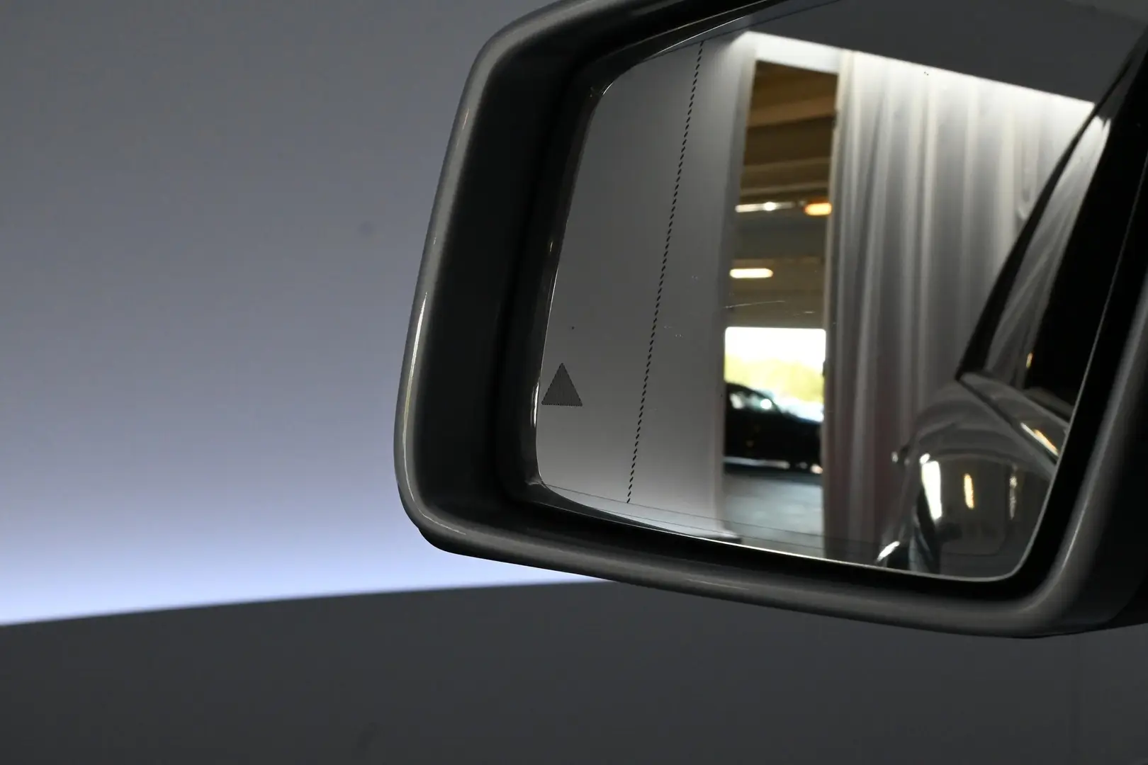 Car Image - 6YQSxz7IgjvL1UqUZ3Oho4