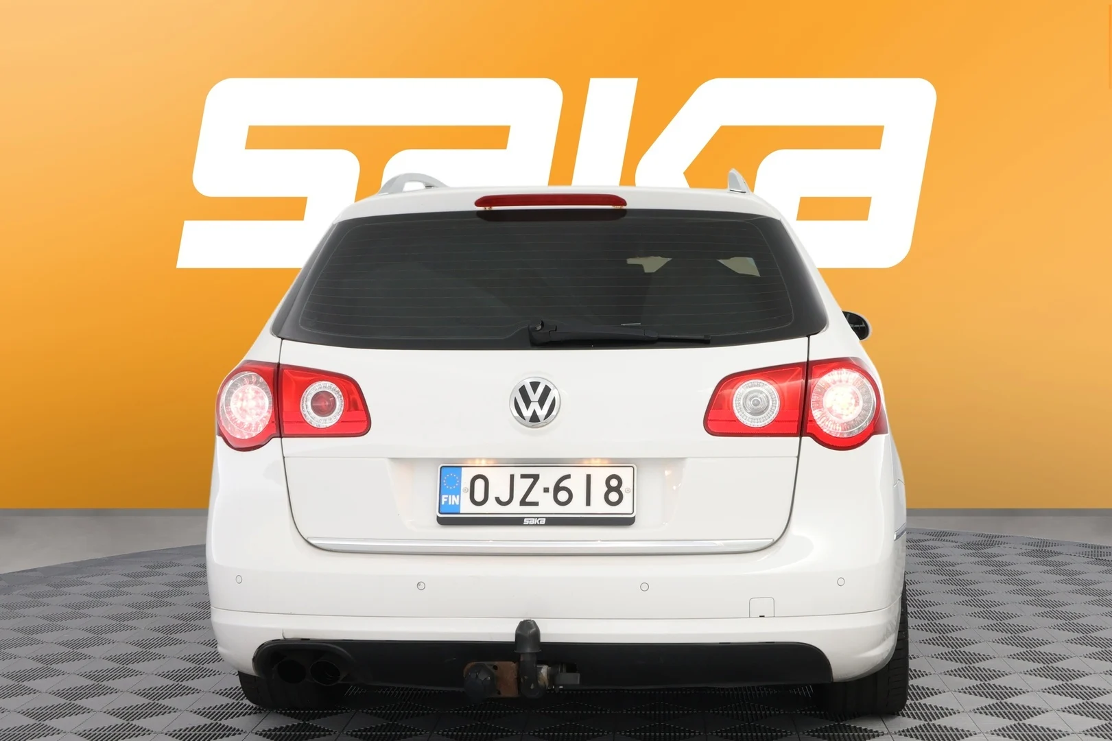 Car Image - 2tuYGKsfCUTHF1U8KtyR9x
