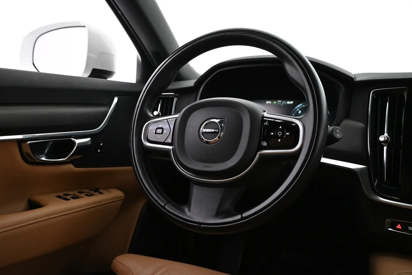 Car Image - 3egUbOLDoeFFR41UamIDIt