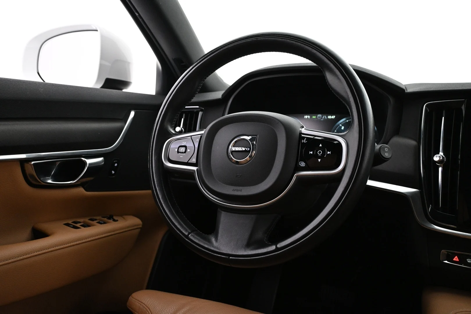 Car Image - 3egUbOLDoeFFR41UamIDIt