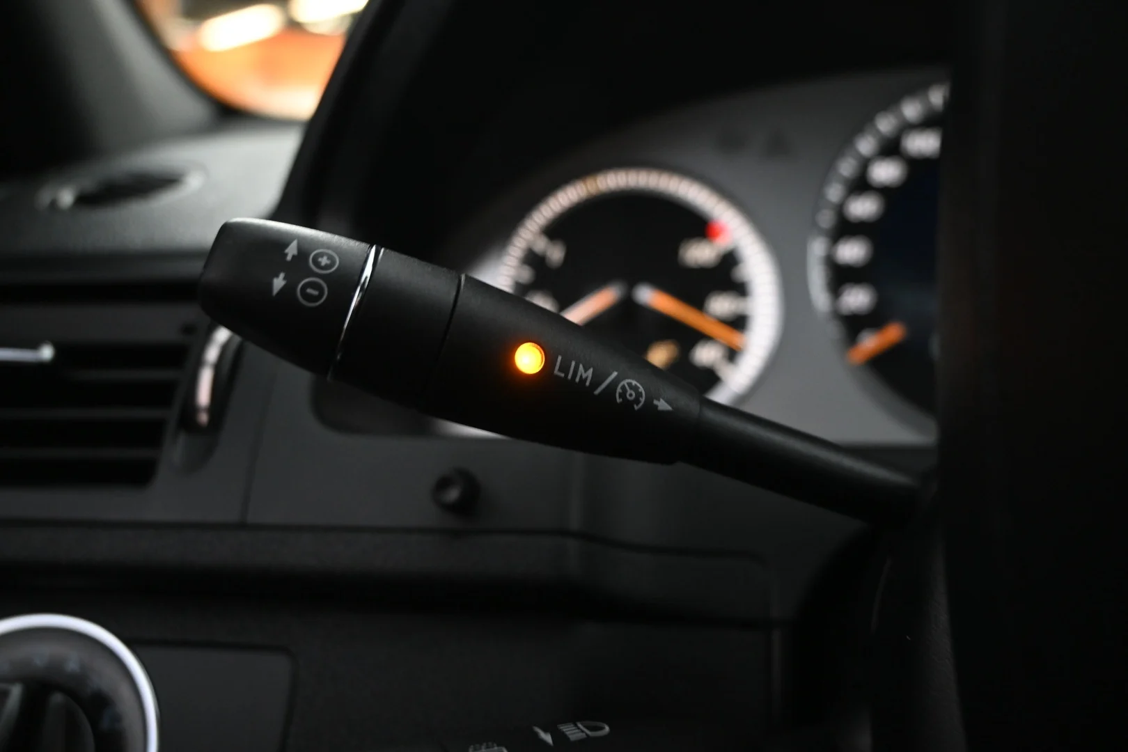 Car Image - MvbLfXewEC9pIBcFryfA8