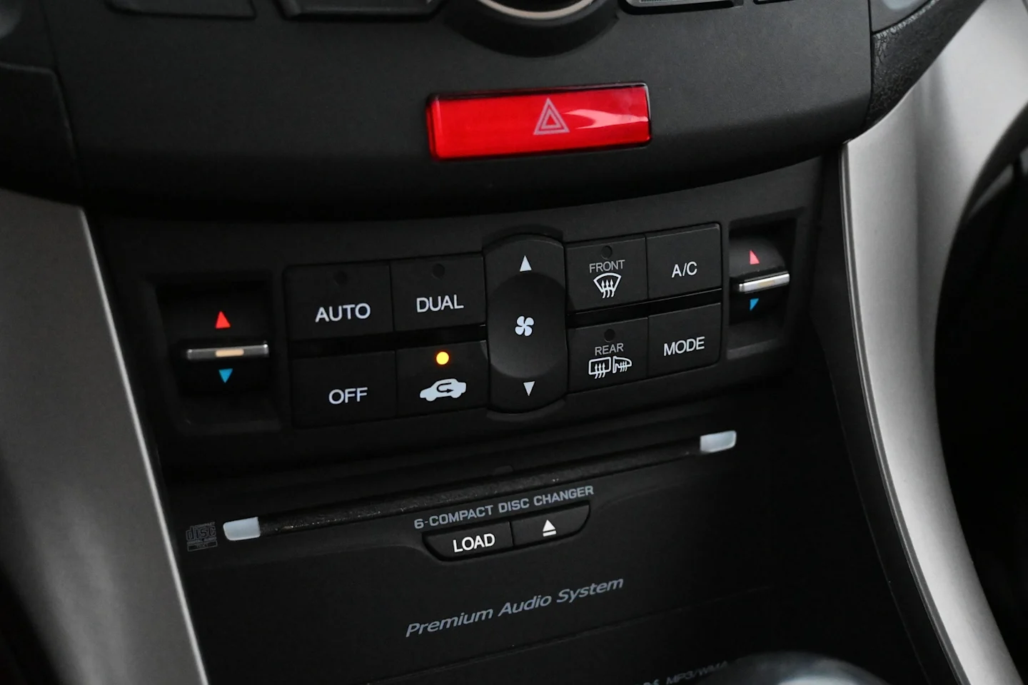 Car Image - 4k7NB2Cdi5NvYmyvvypPX8