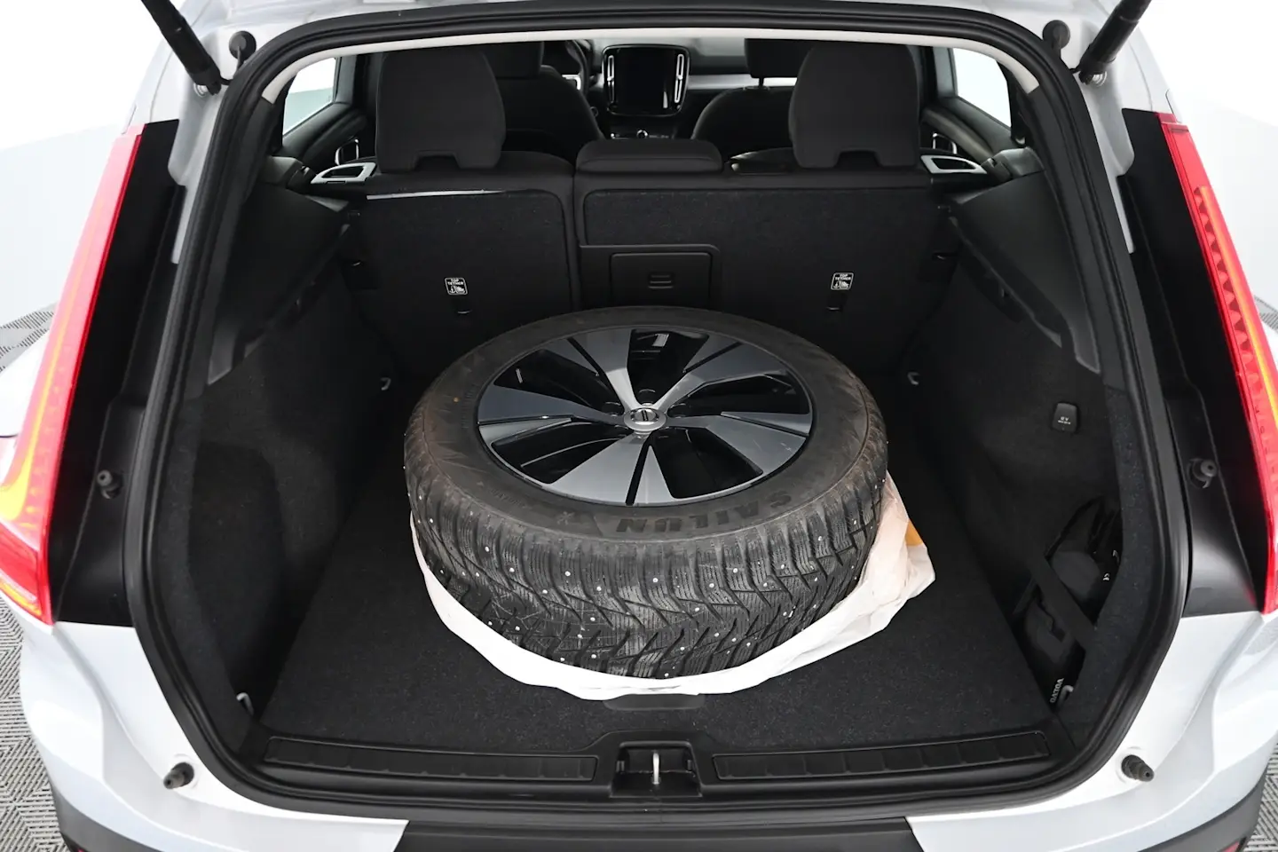 Car Image - 7y81vhUNbrToyGWCKsDg3q