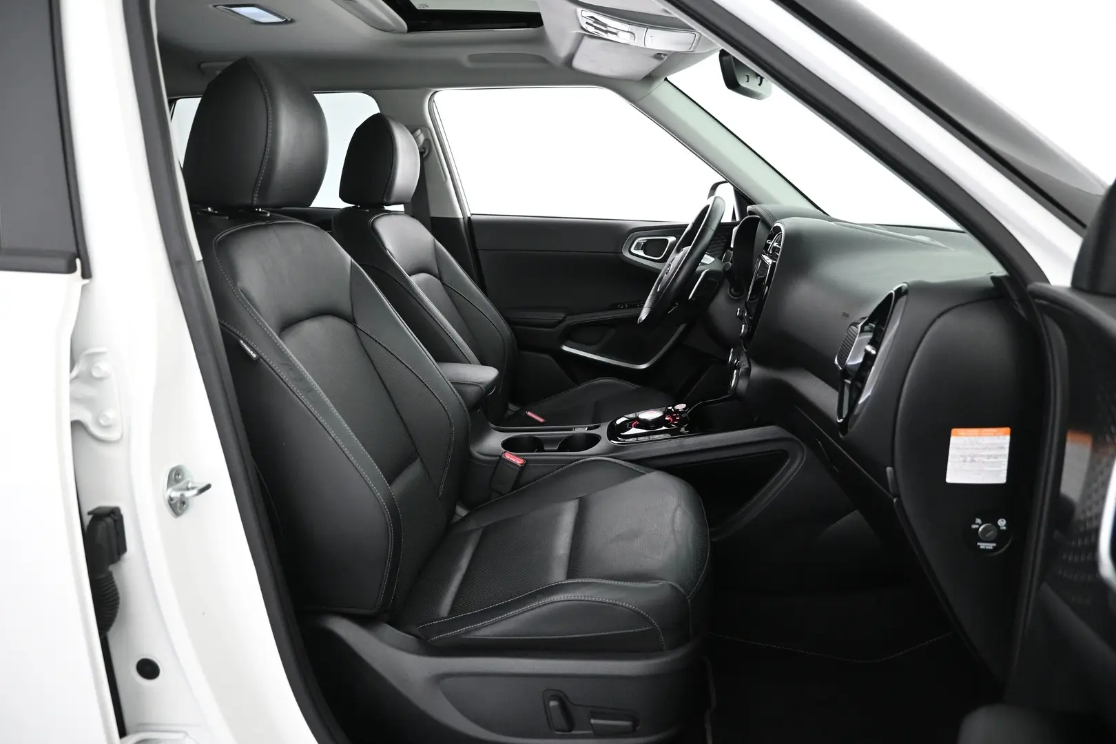 Car Image - 3BnMGAGScN5WFk4l8gI5ON