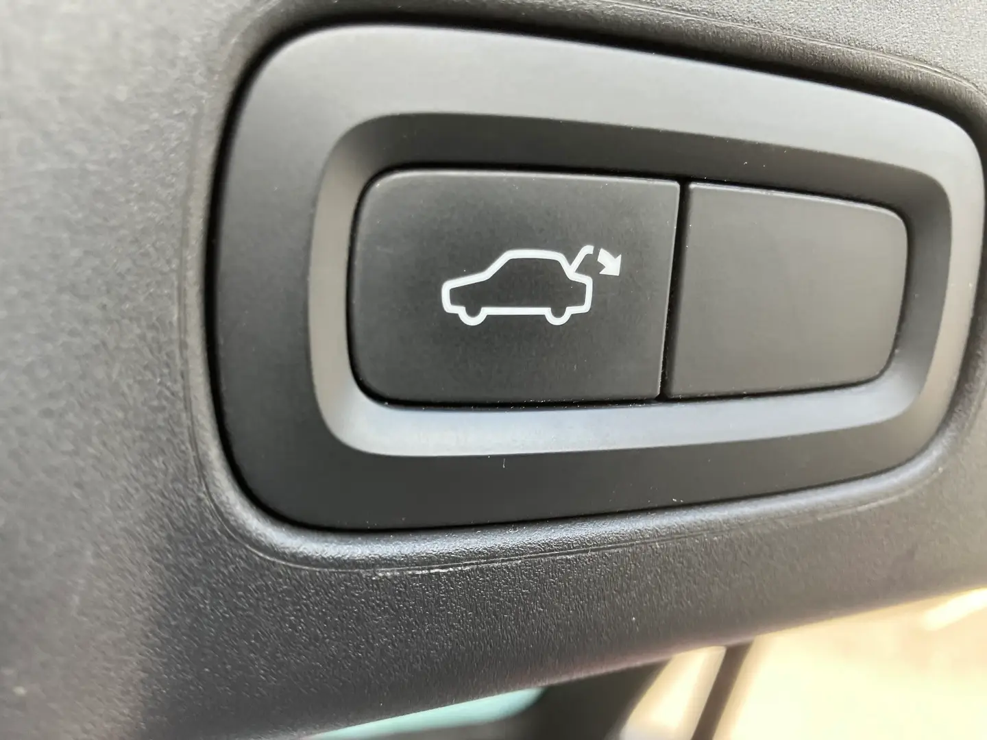 Car Image - 7q259ihz14H1UPdQYlR67M