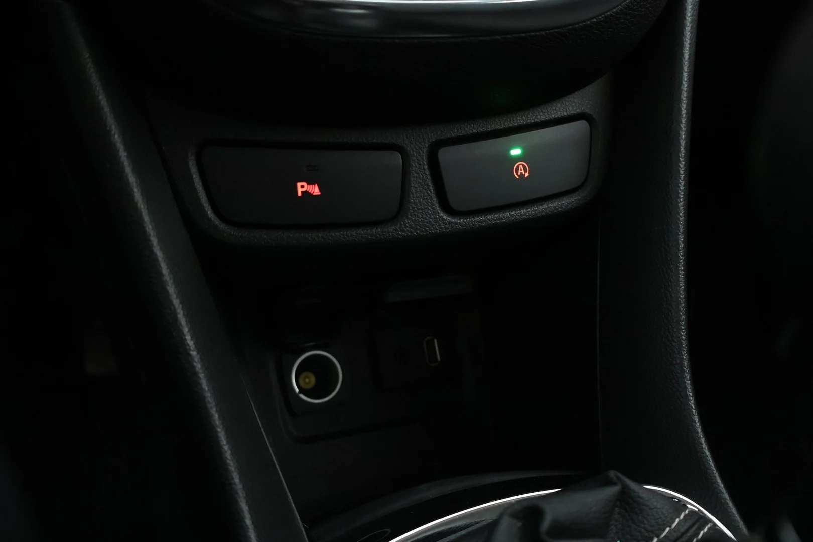 Car Image - 1JNPwBVUdYV5RX6QGjaQNM