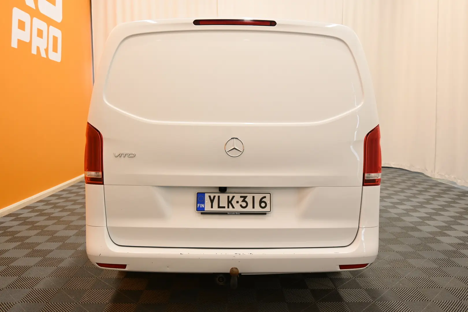 Car Image - FPeHzJC5u2qU1ggMD4zXZ