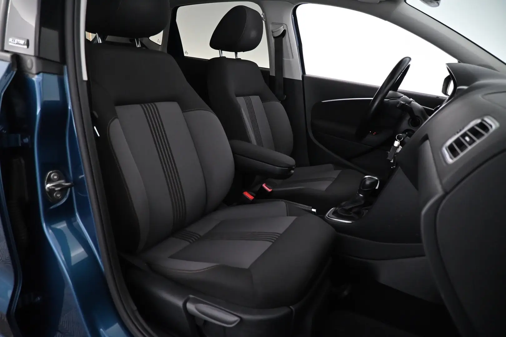 Car Image - 5hRkiupcbR0r24bLlS9lIb