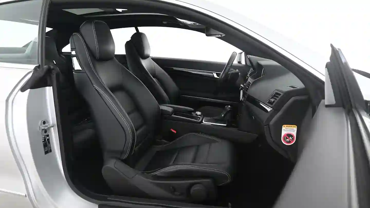 Car Image - 68EwaUgHiJRpJqni3njX47