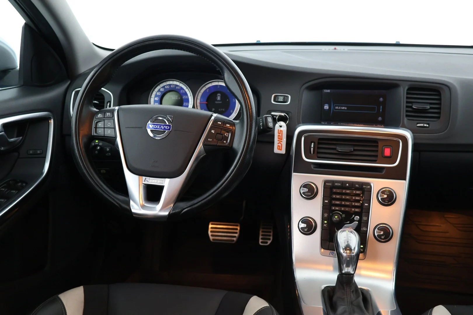 Car Image - 6HCzNiVJWGBkVhB1cGVaUI