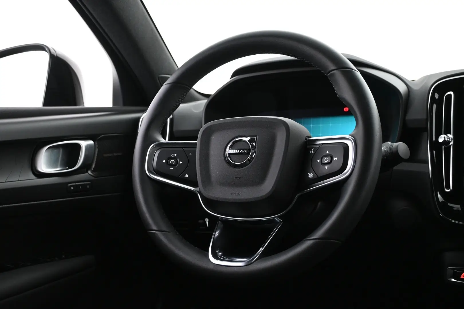 Car Image - 6UKbuzITK4E8LCB9dkqlAw