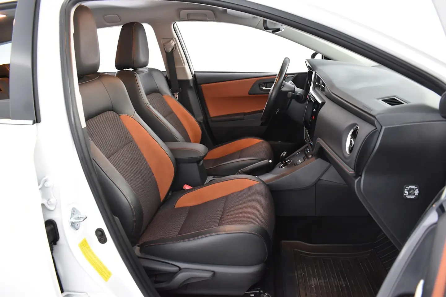 Car Image - 6aSoo8gPivWEXOtHK2565j