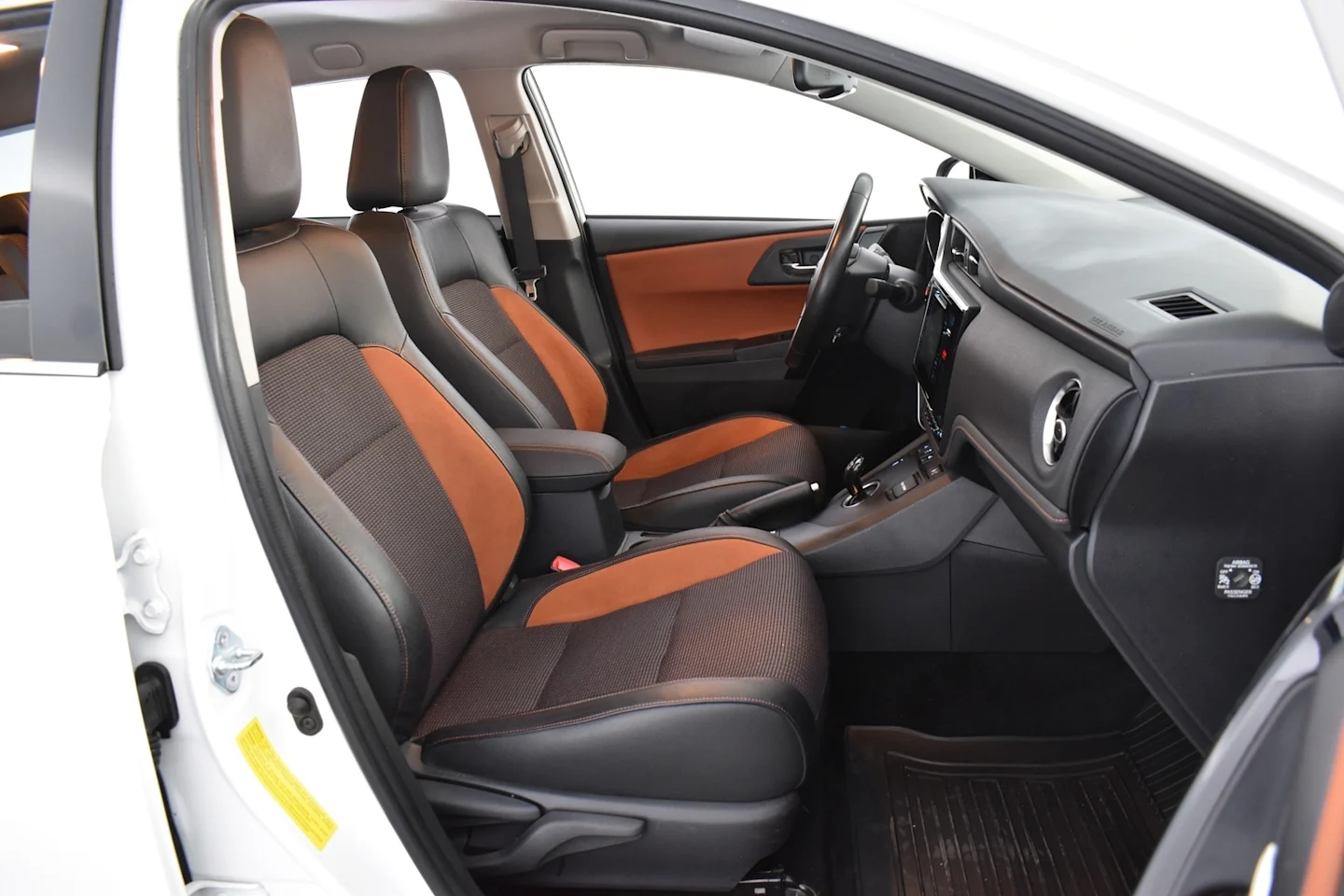 Car Image - 6aSoo8gPivWEXOtHK2565j