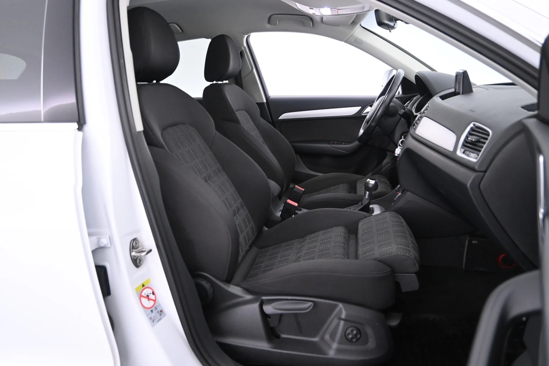 Car Image - 2fzdt5UxIxjgivujlBvBBm