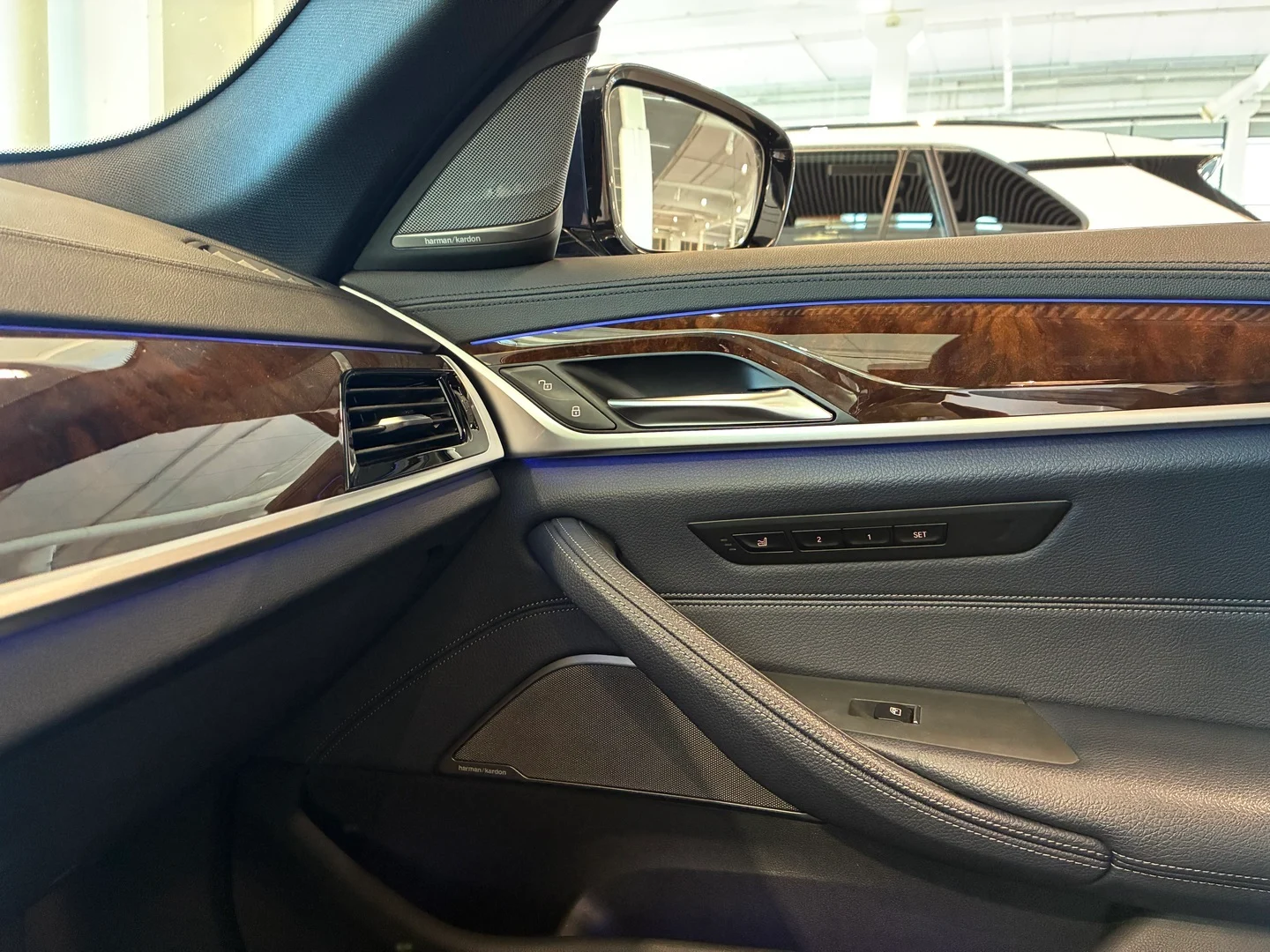 Car Image - 2Gy0BNzF2Q8fF5wXAyItWg