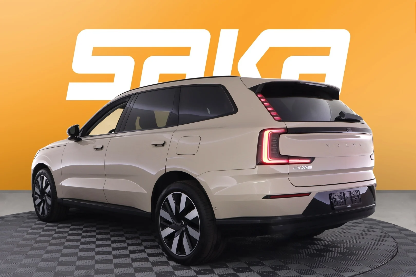 Car Image - 7qjEujmWjAhAIlL4S8YQjF