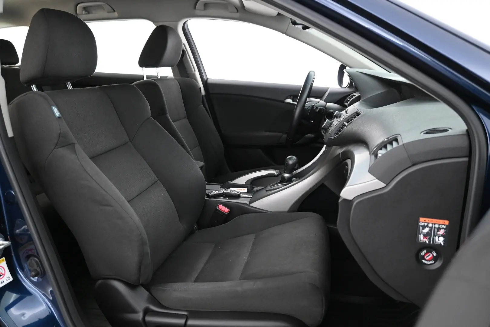 Car Image - 665W0SG5yhygYduJGhzMR1