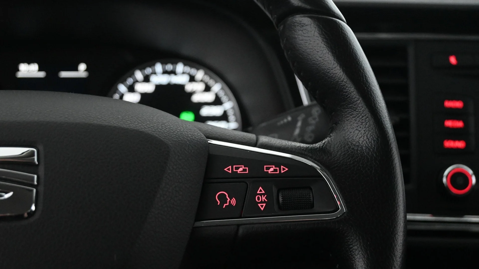 Car Image - 1kcvbpHymWlspUzw17biqL