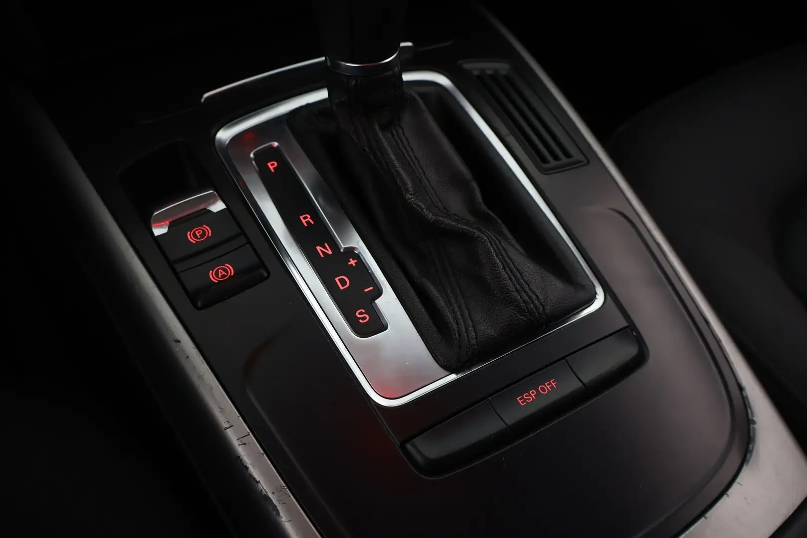 Car Image - 5pWUf4SMECZ8mluCS7VUTQ