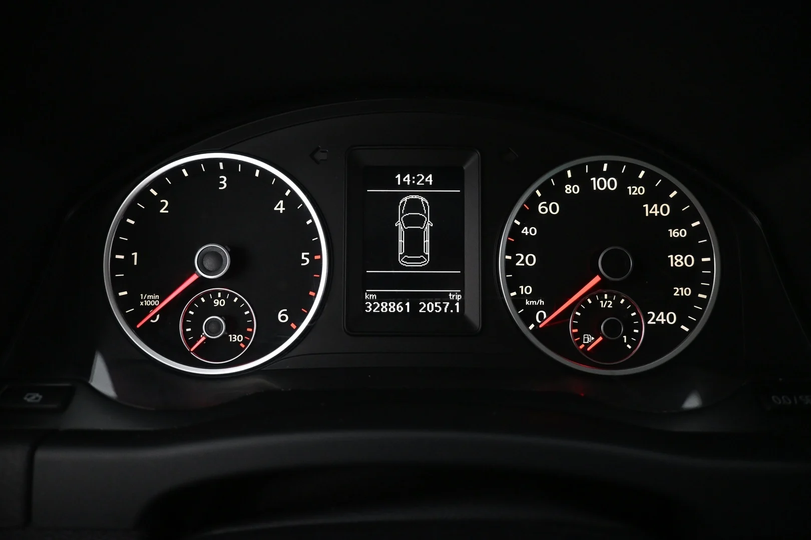 Car Image - 4KEKr0xuxUIpmBJrGd71ip