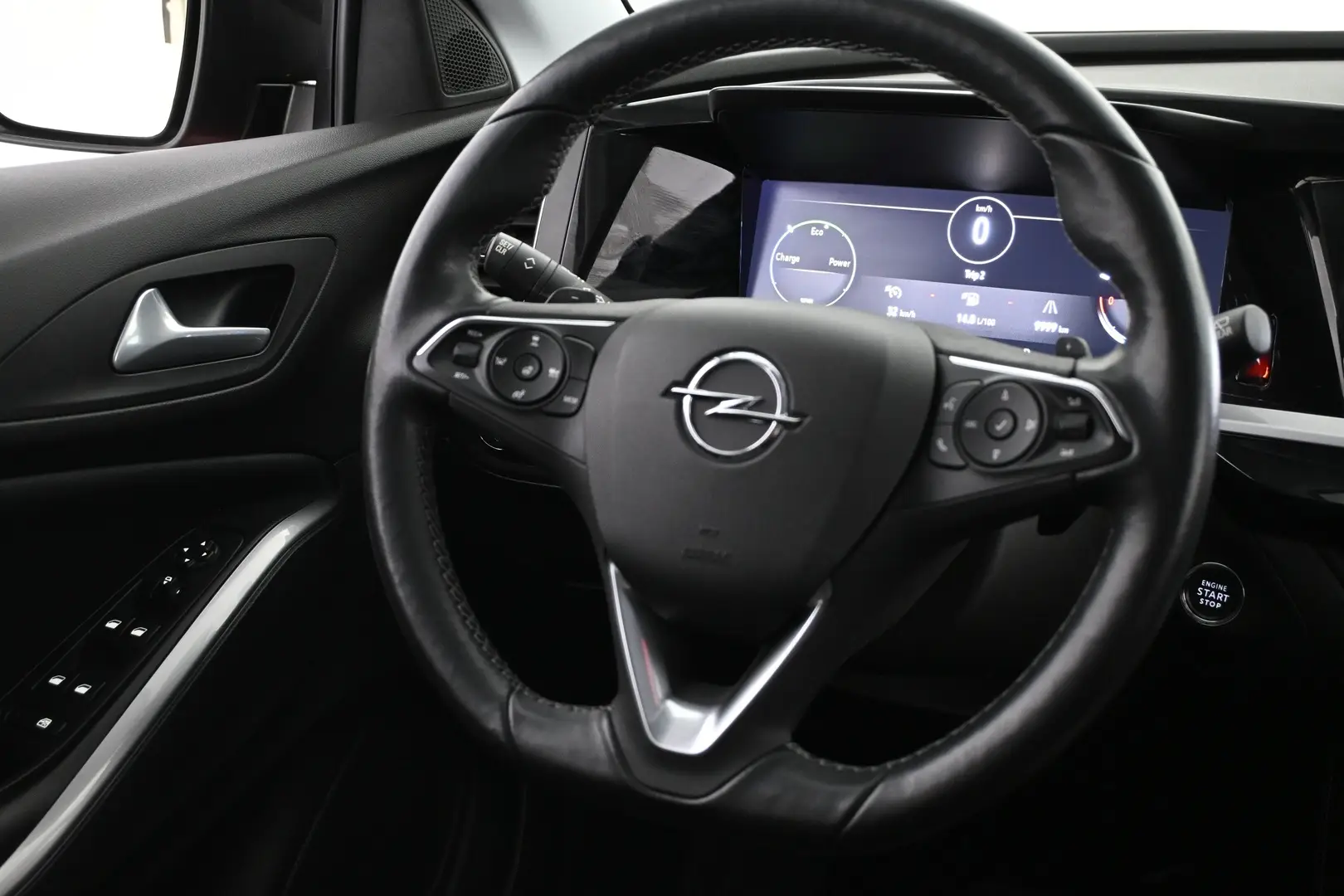 Car Image - 4nNTxu5lyhXcn0ghhPoxfH