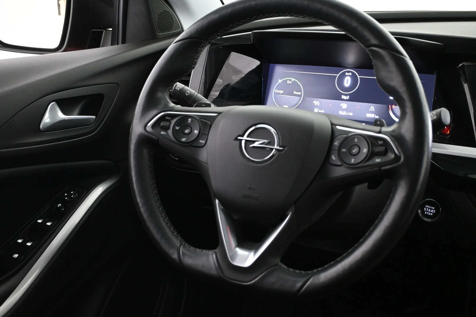 Car Image - 4nNTxu5lyhXcn0ghhPoxfH