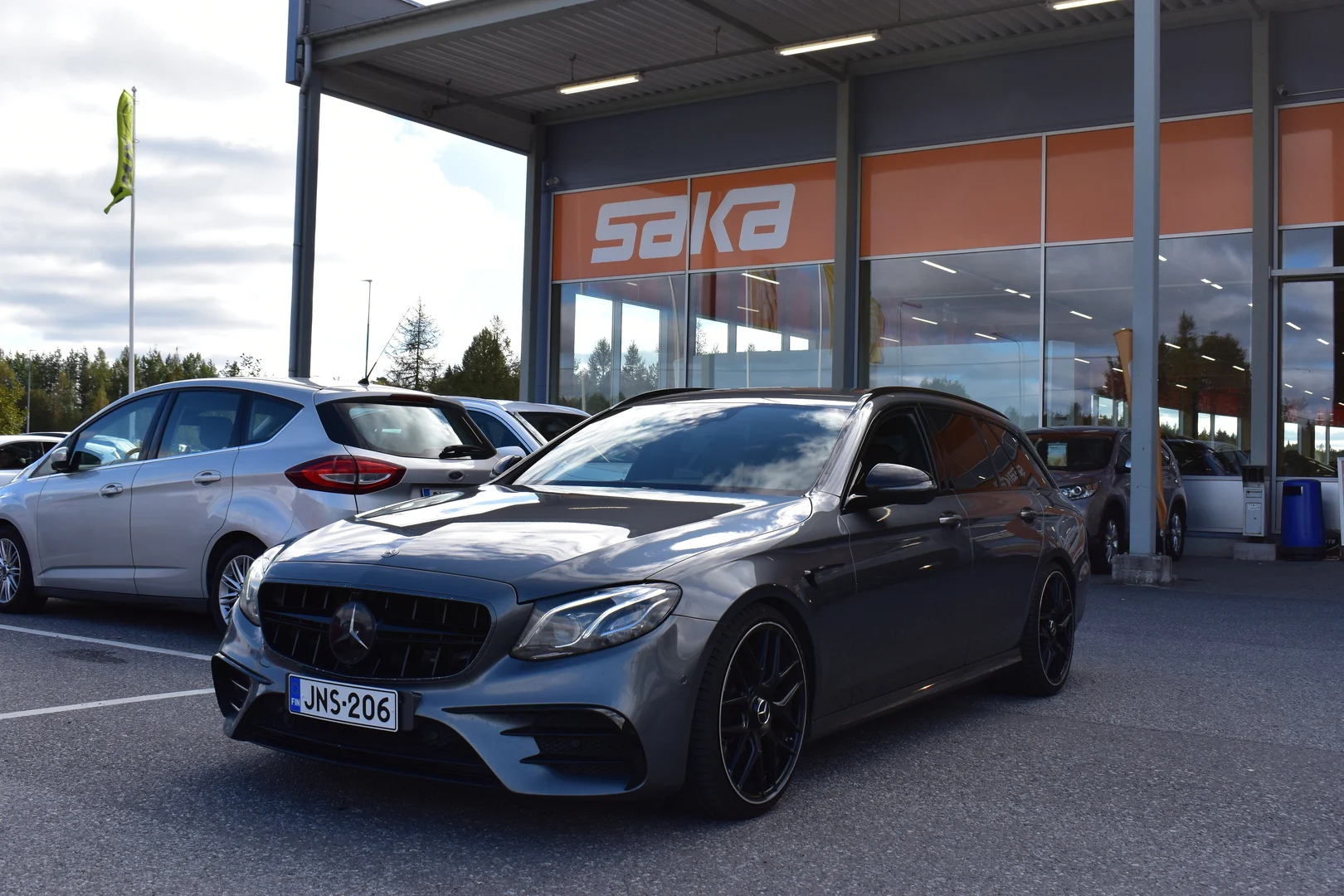 Car Image - 3S6IUm62X34fzaJ5h1Z4lR
