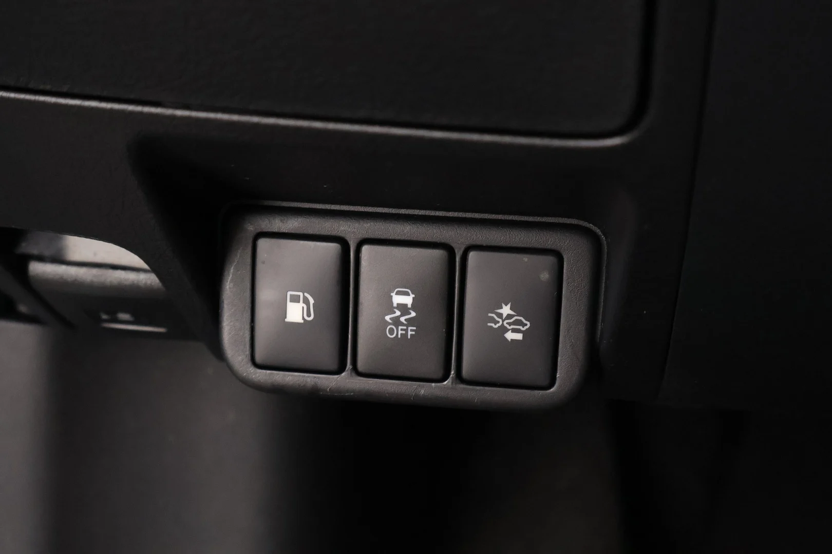 Car Image - 6oCTUAYcg6PTwJvY11lVRn