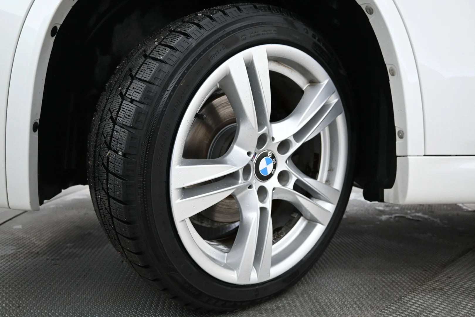 Car Image - 1P833J1erQ1gr7Hvv1kKkf